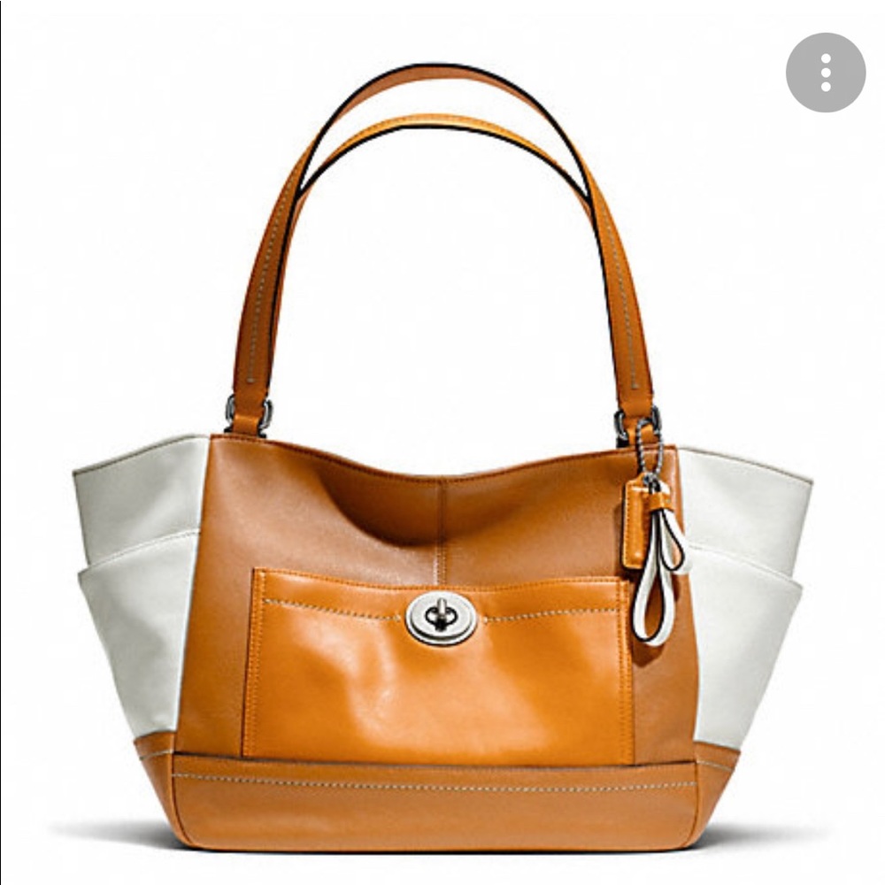 Coach beautiful genuine soft leather